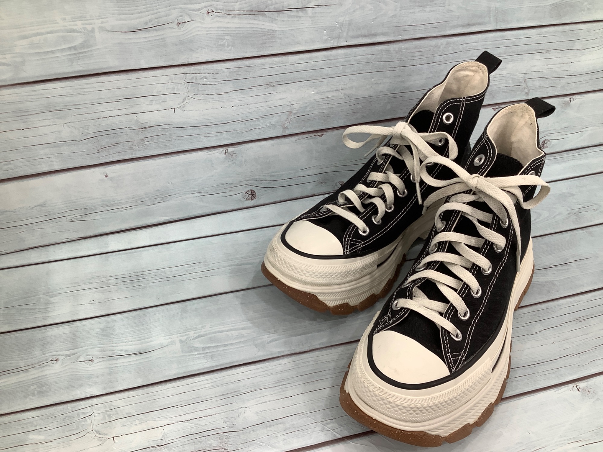 こんにちわ！ CONVERSE(コンバース) TREKWAVE HI 買取入荷しました！！｜2025年12月