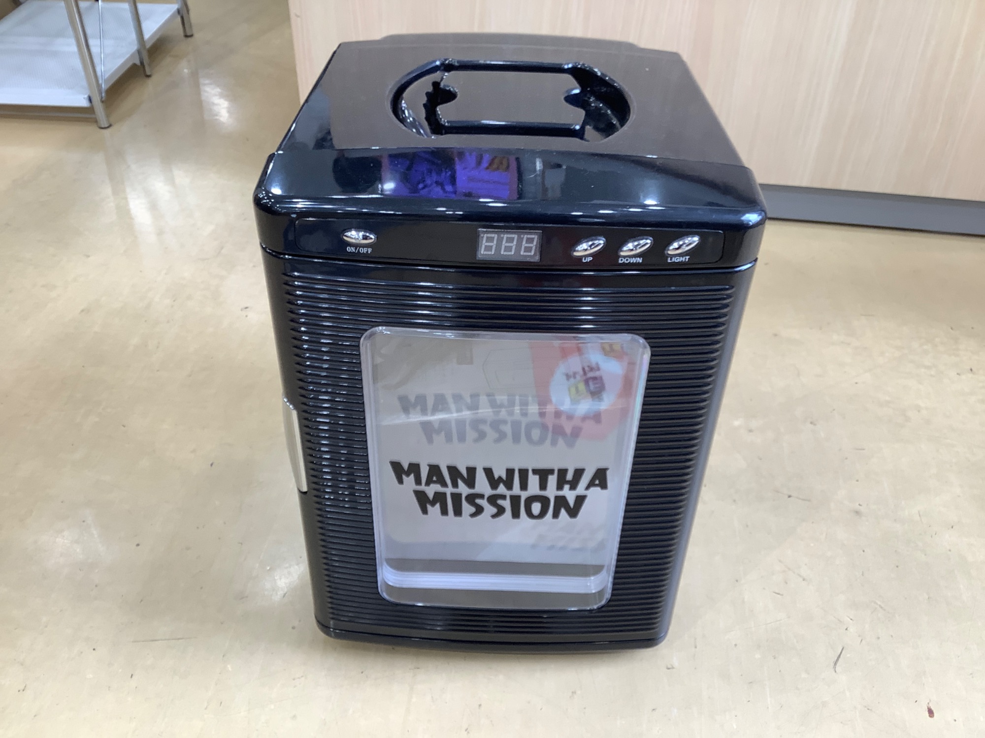 MAN WITH A MISSION 冷温庫 MAN WITH A MISION(マンウィズアミッション)の冷温庫 買取入荷しました