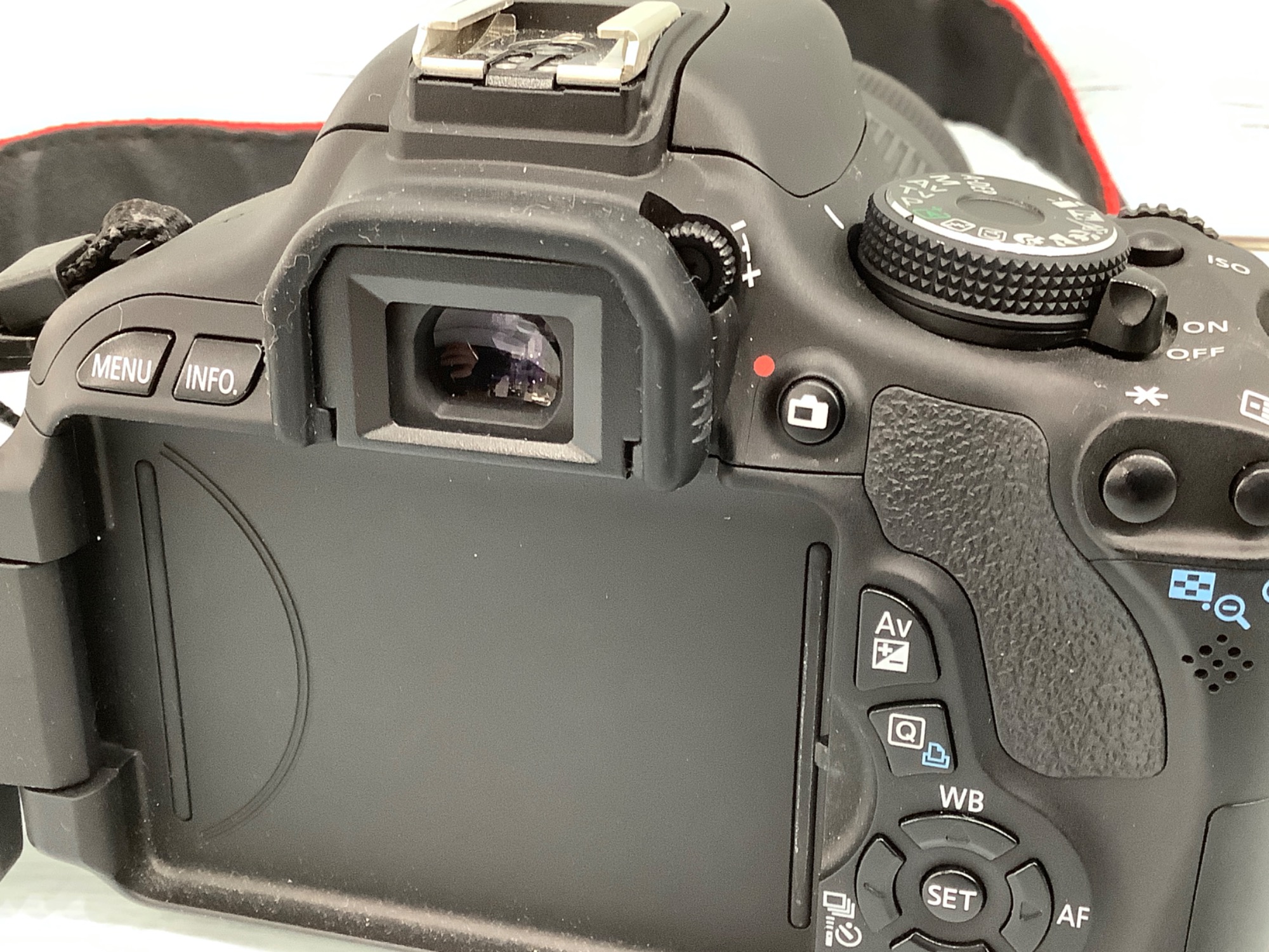 CANON (キヤノン) デジタル一眼レフカメラ EOS kiss X5 入荷いたしまし