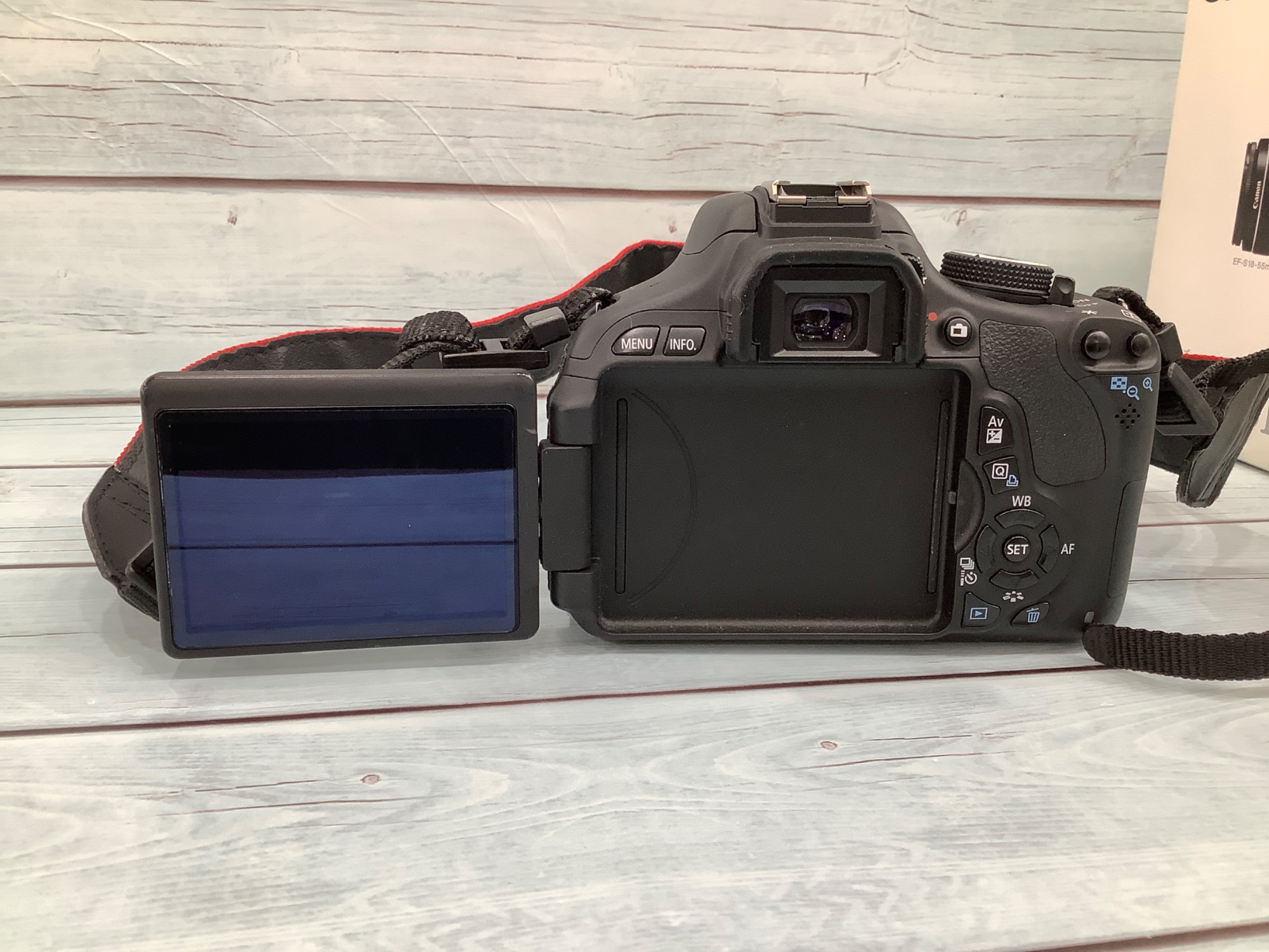 CANON (キヤノン) デジタル一眼レフカメラ EOS kiss X5 入荷いたしまし