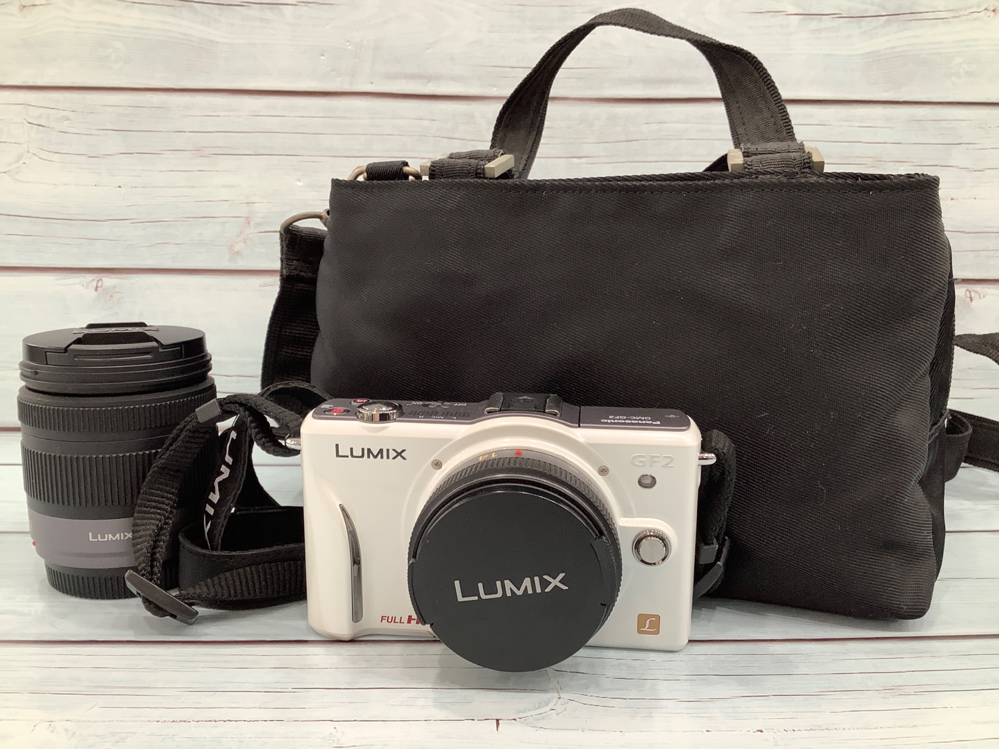 Panasonic（パナソニック）ミラーレス一眼カメラ DMC-GF2 入荷いたし