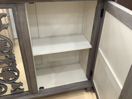 キャビネットのASPLUND