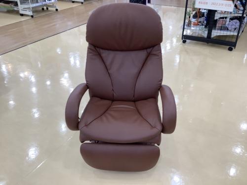 家具のリクライニングチェア