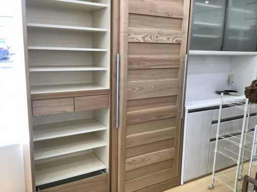 モリタインテリア　工業　キャビネット　トロフィー　棚　食器棚　フィギュア　本棚 モリタインテリア 工業 キャビネット トロフィー 棚 食器棚 フィギュア