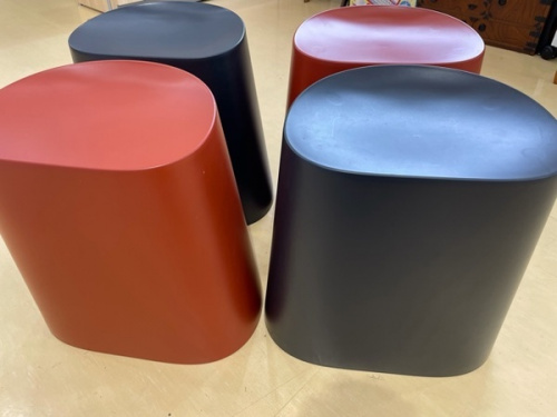 スツールのイス