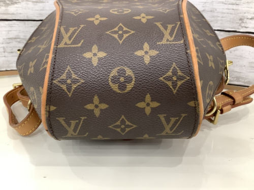 LOUIS VUITTONのモノグラム