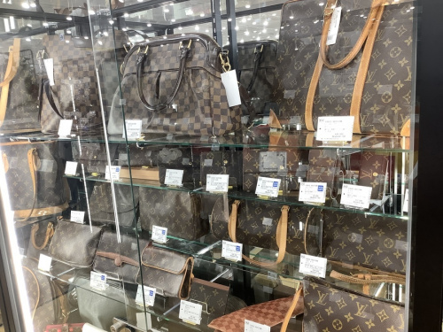 ルイヴィトンのLOUIS VUITTON