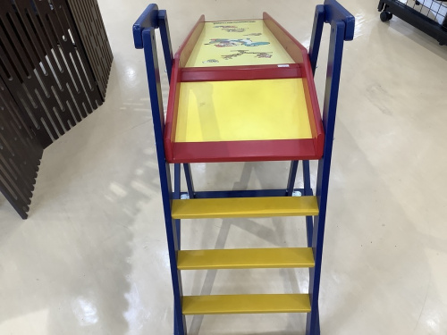 レトロ雑貨の木製すべり台