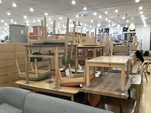 ｺｰﾅｰｿﾌｧﾀﾞｲﾆﾝｸﾞ３点ｾｯﾄの本庄