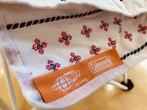 BEAMSのアームチェア