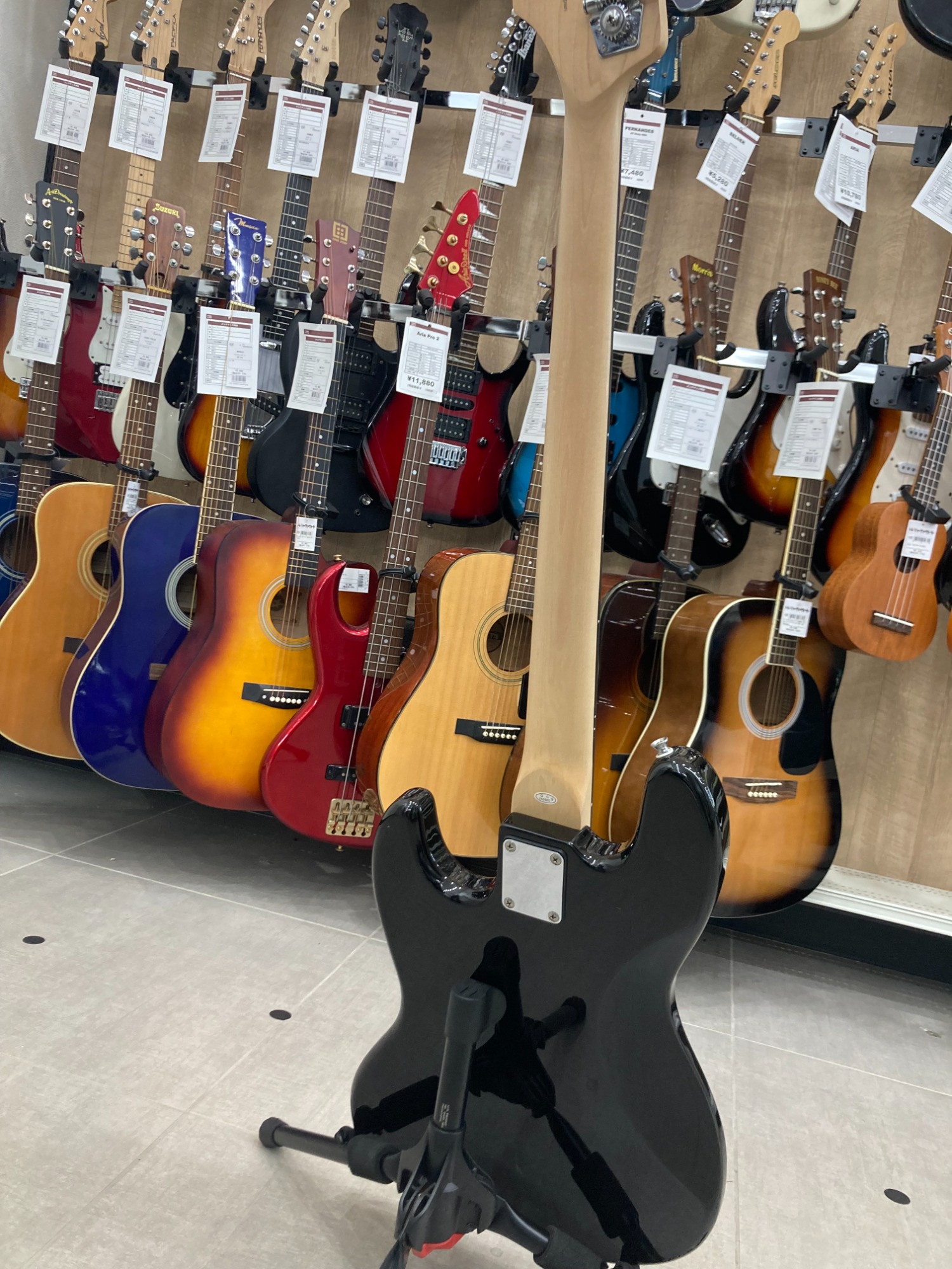 EPIPHONE(エピフォン)のエレキギター、 Selva(セルバ)のエレキ