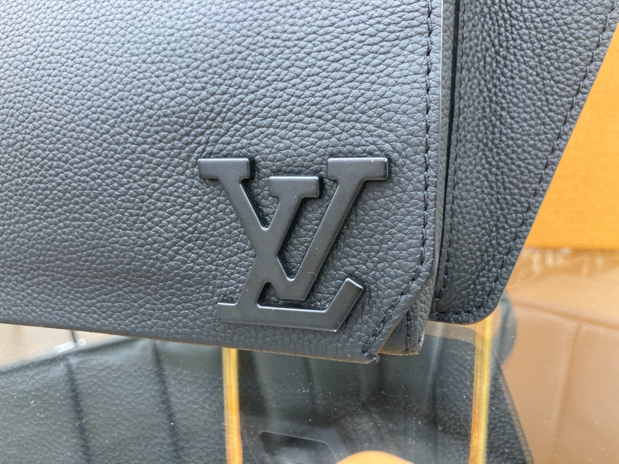 【残り僅か！】ルイヴィトン テイクオフ・スリング SALE】 テイクオフ・スリング LOUISVUITTON ルイヴィトン (Louis