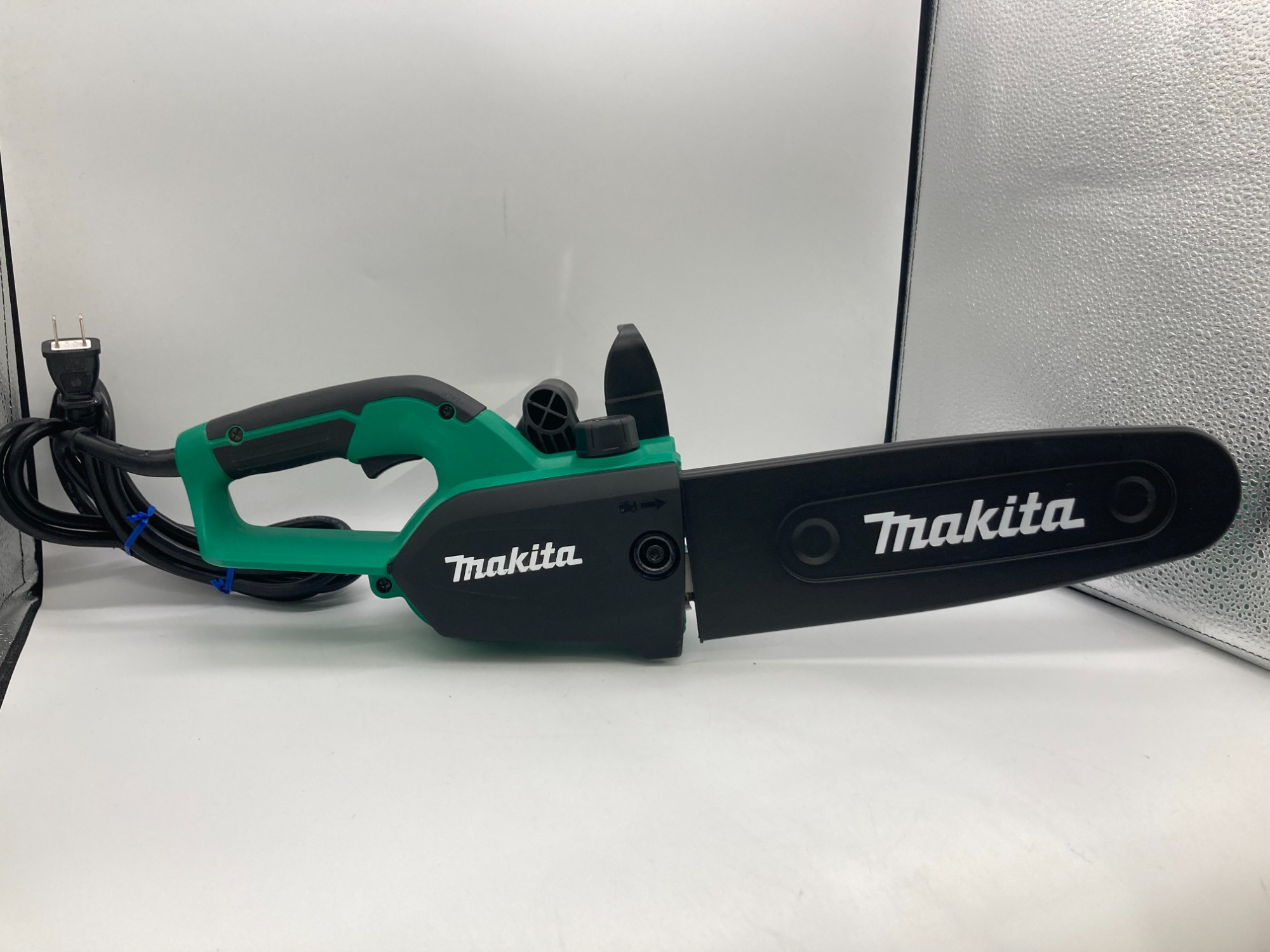 MAKITA(マキタ)の電気チェンソーをご紹介いたします！！｜2024年04月25