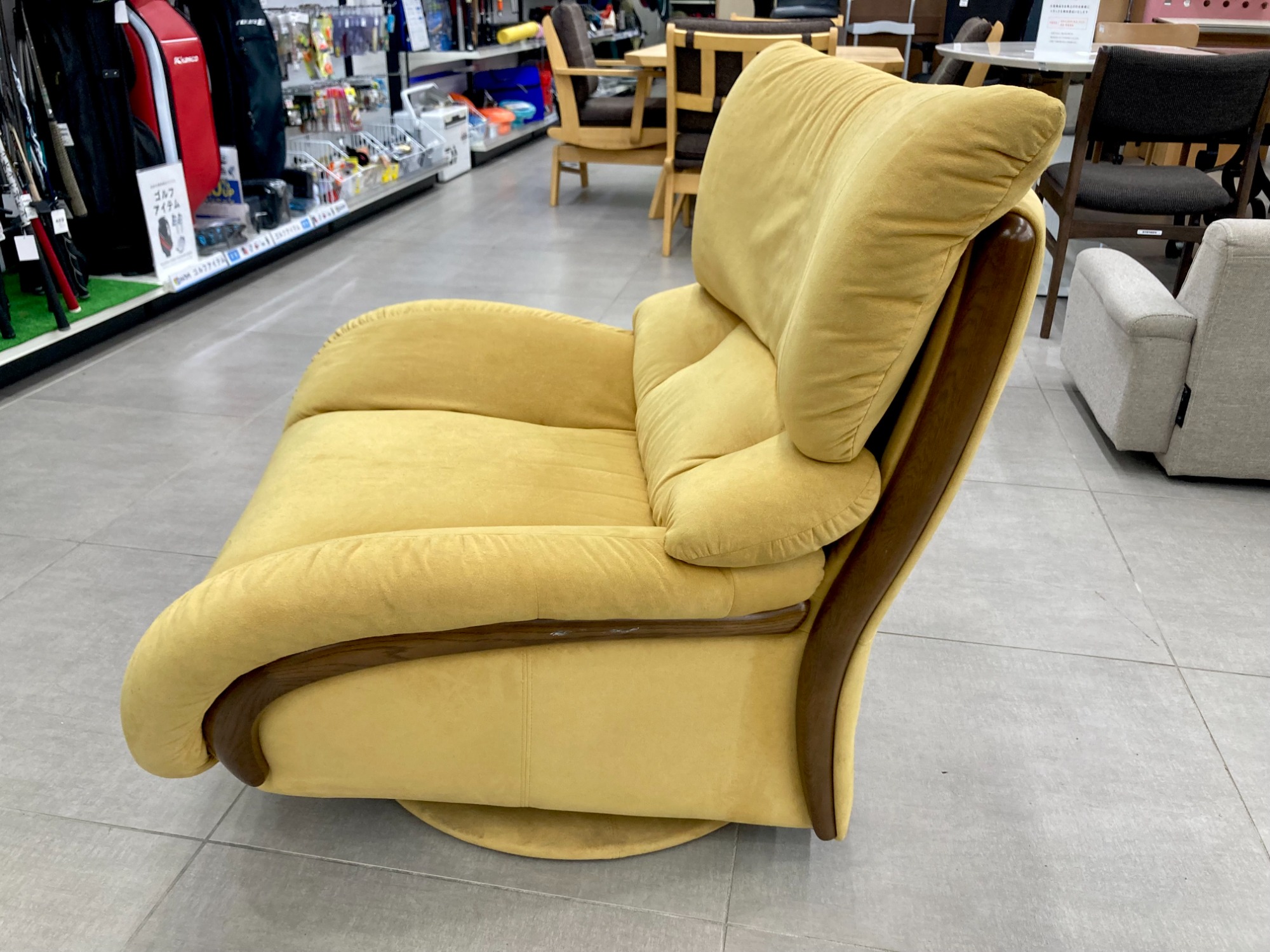 Karimoku×unicoの1人掛けソファーをご紹介します‼︎ トレジャーファクトリーつくば店 karimoku(カリモク)の1人掛け回転ソファー｜2019年11月10日