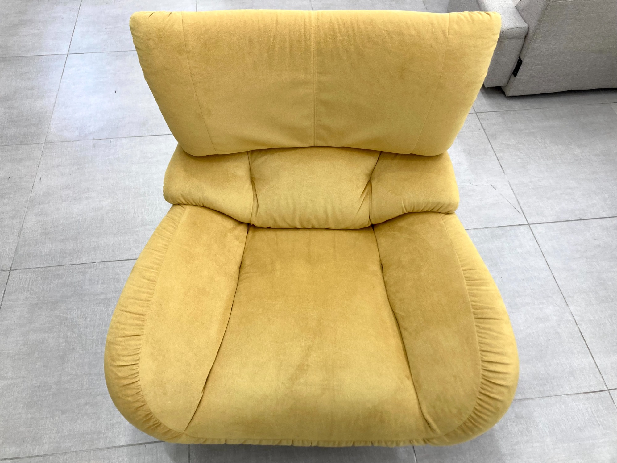 Karimoku×unicoの1人掛けソファーをご紹介します‼︎ トレジャーファクトリーつくば店 karimoku(カリモク)の1人掛け回転ソファー｜2019年11月10日