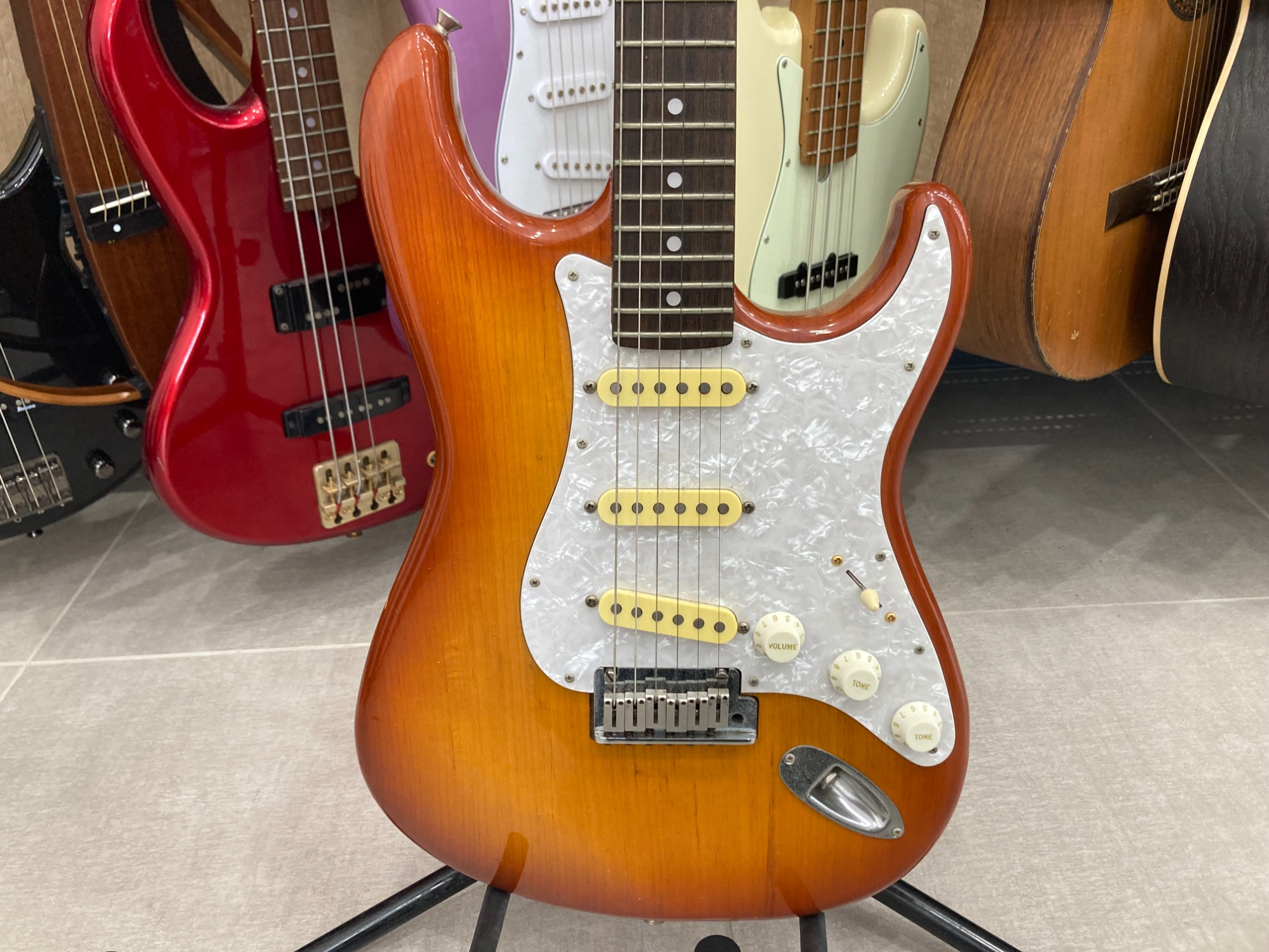 FENDER JAPANのエレキギター(STR-850LS)が入荷しましたのでご紹介