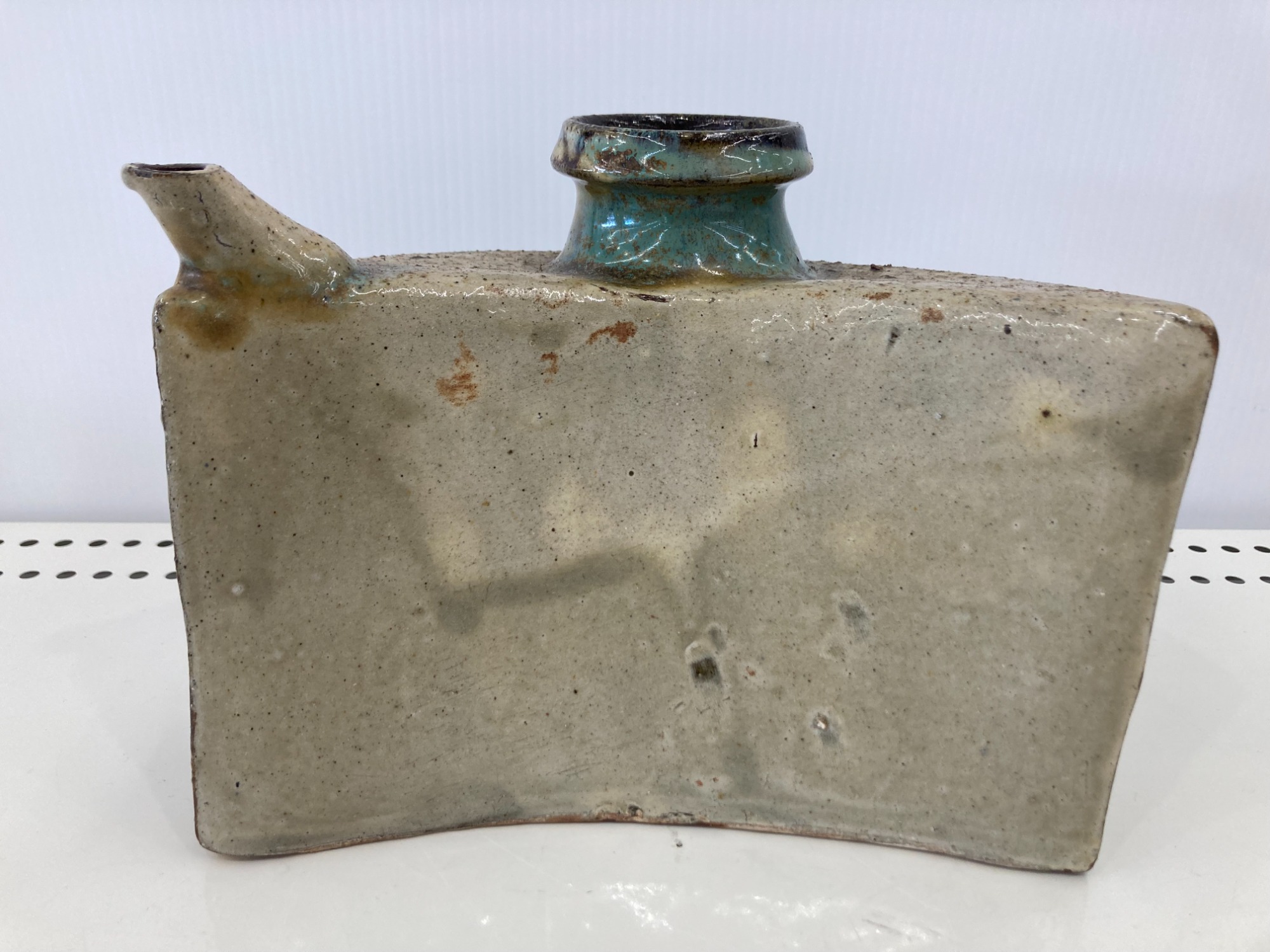 人間国宝！！金城次郎作の魚文抱瓶が入荷いたしました！！！｜2024年07
