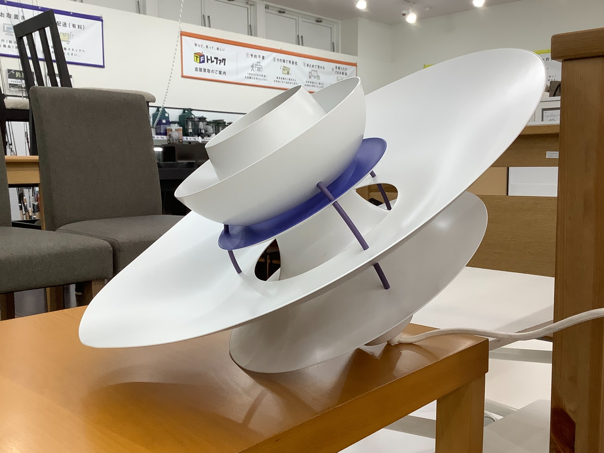 Louis Poulsen（ルイスポールセン）のペンダントライトが入荷  