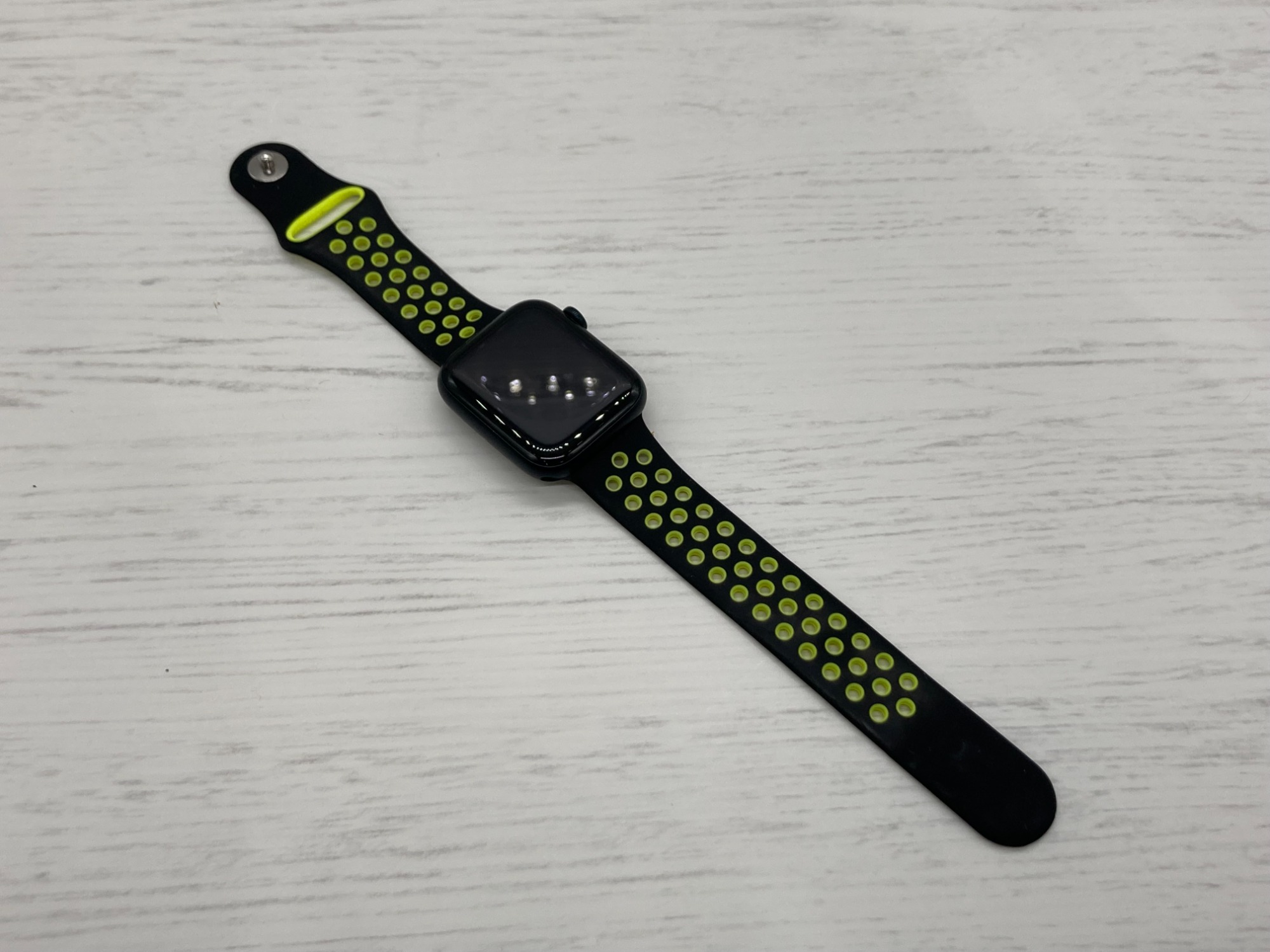 トレファク松原店】Apple Watch SEのご紹介です