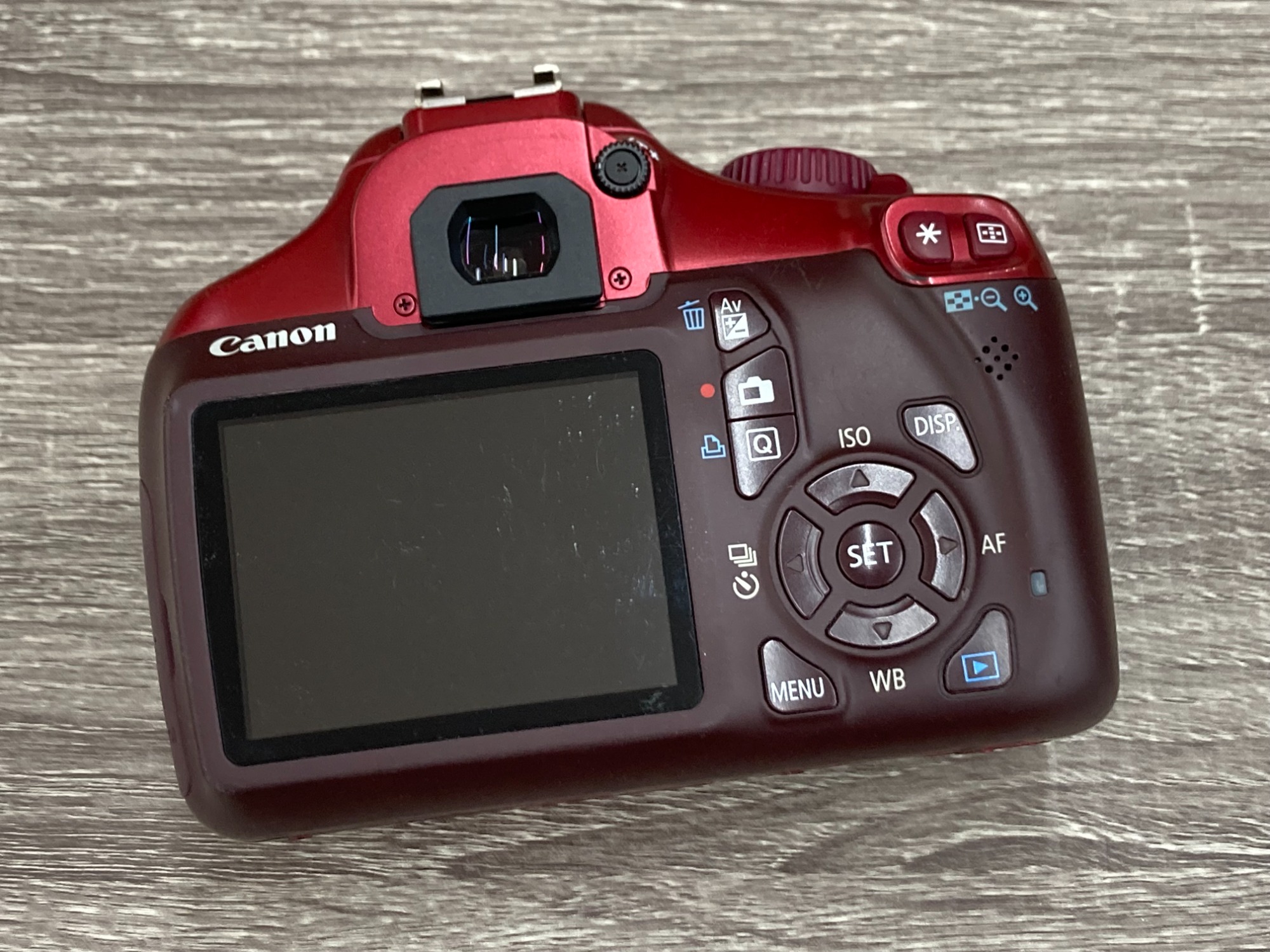 Cannon(キャノン)のデジタル一眼レフ EOS KISS X50をご紹介