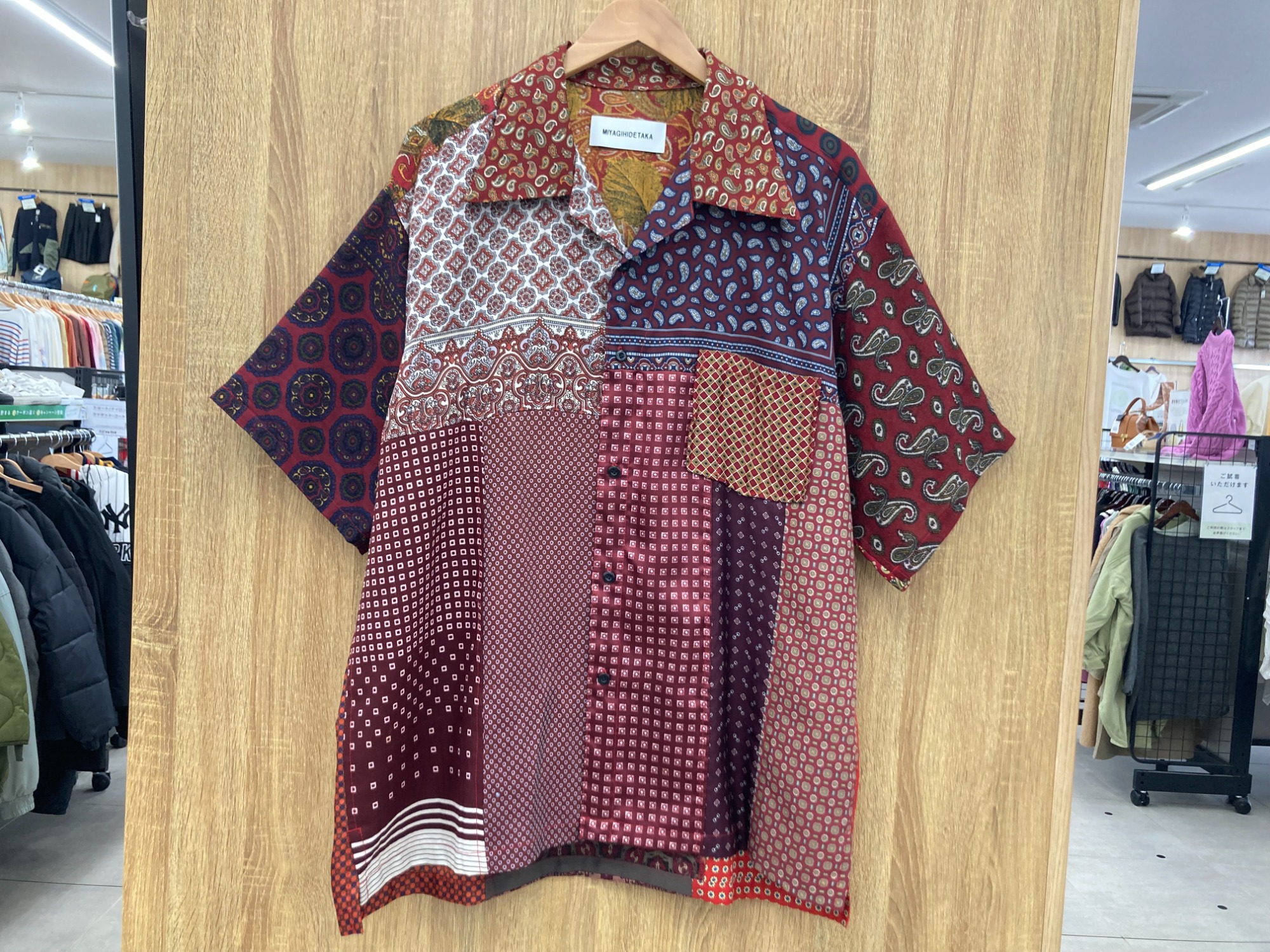 MIYAGIHIDETAKA(ミヤギヒデタカ)のバンダナシャツをご紹介いたします