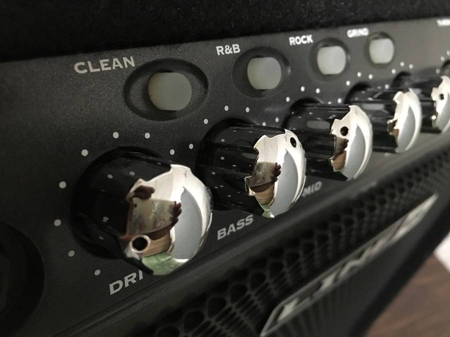 LINE 6 LD15 ベースアンプ Line 6 LowDown LD15 Modeling Bass Combo Amp | Guitar Center