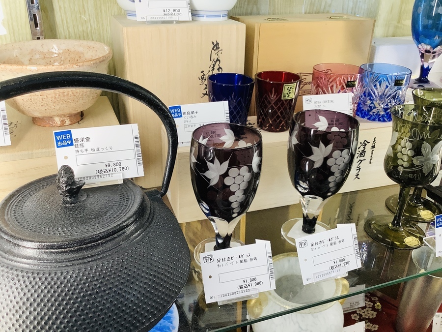 LE CREUSET（ル・クルーゼ）ポットスタンド アイアン 入荷しま