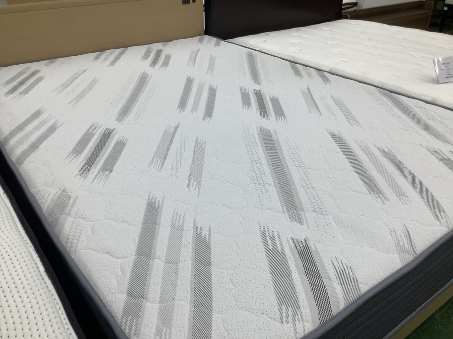 錦之堂（きんしどう）インターナショナル ダブルベッド 入荷しました 