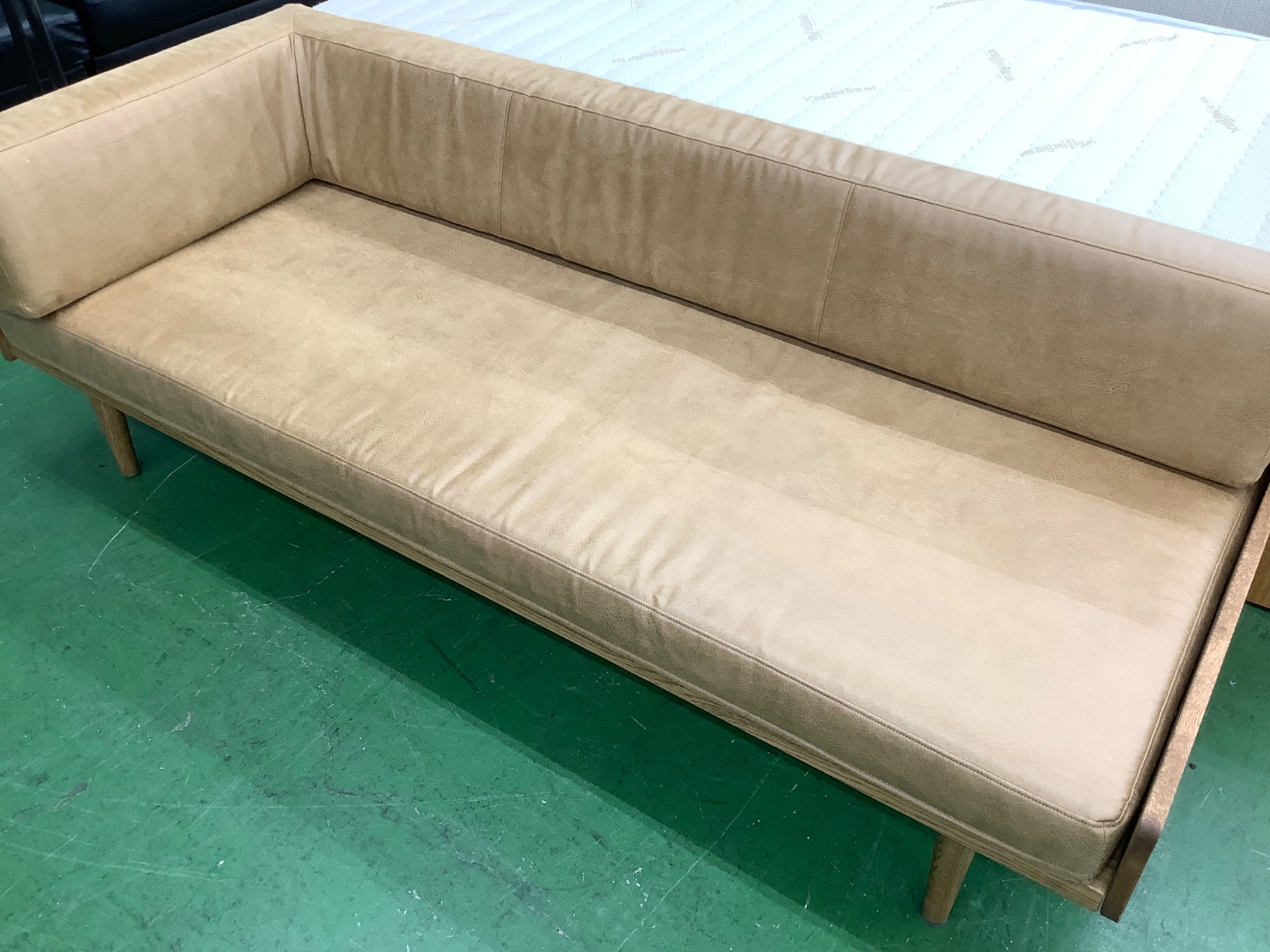 人気家具】MOMO natural（モモ ナチュラル） 3人掛けソファ―入荷