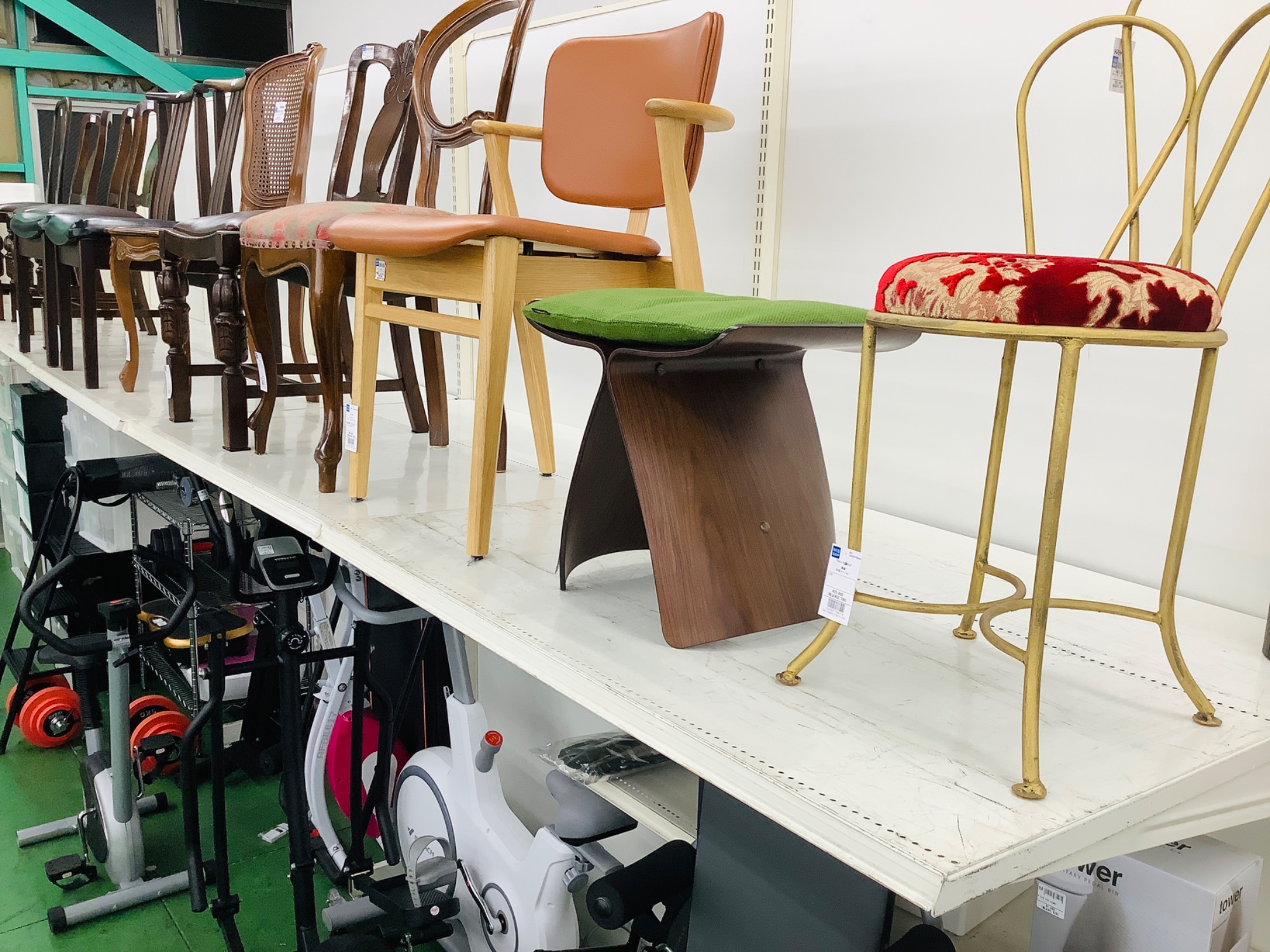 WEB出品中♪】天童木工 バタフライスツール 柳宗理 入荷しました