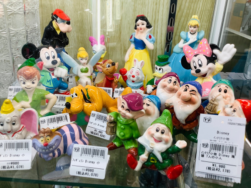 見惚れる美しさ】LLADRO（リヤドロ）貴婦人とチワワ 絶版 2005 入荷