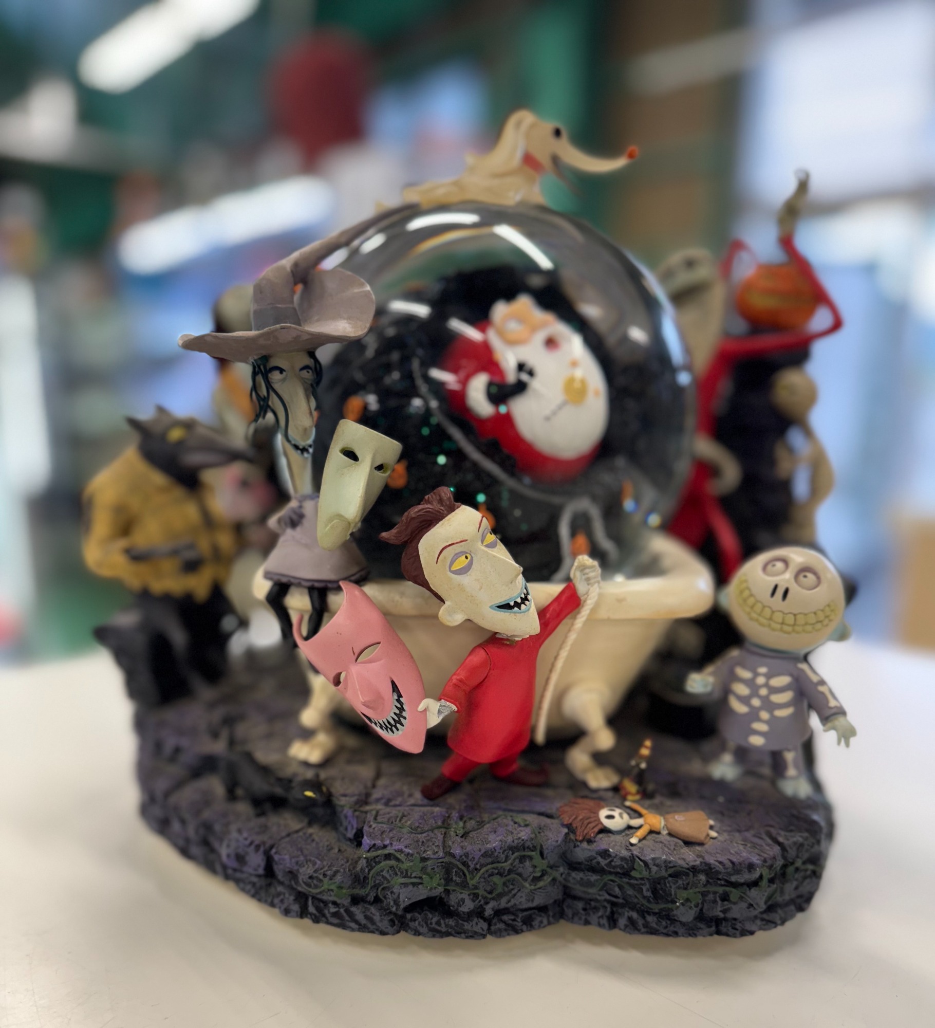 ハロウィン！】ディズニースノードーム ナイトメアー・ビフォア