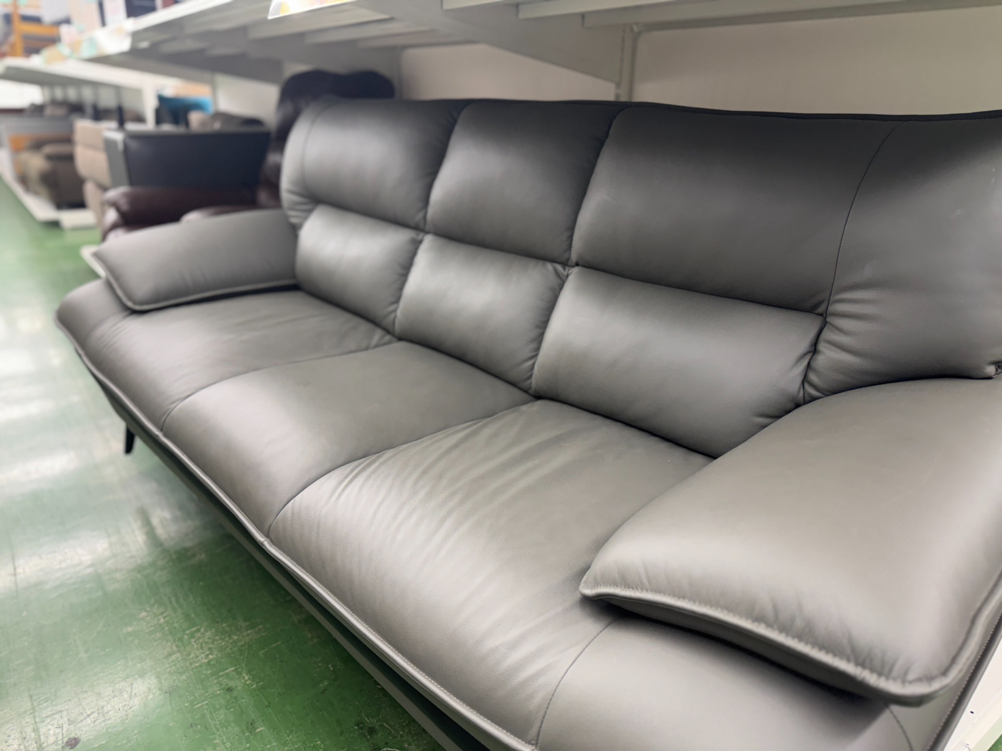 h【三郷市〜引取り】新品同様 ニトリ ３人掛けソファー 入荷致しました。 ニトリの3人掛けソファーを入荷いたしました！！｜2025年12月15日