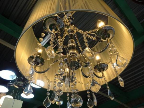 草加家電の照明