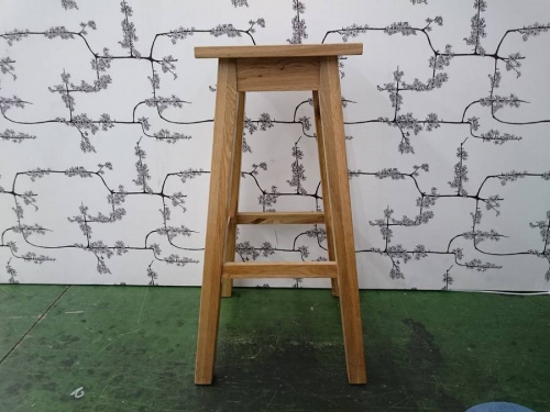 インテリアのスツール