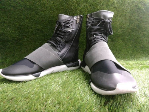 ブーツのY-3