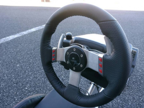 Playseatのゲームの椅子