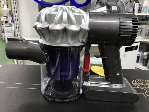 ｽﾃｨｯｸｸﾘｰﾅｰのdyson