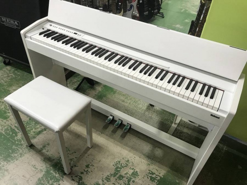 電子ピアノのROLAND