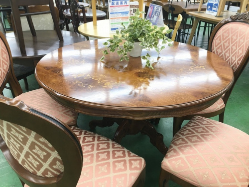 家具のダイニングセット