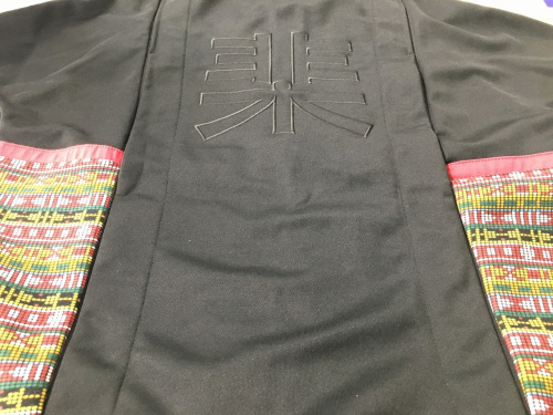 ジャケットのadidas