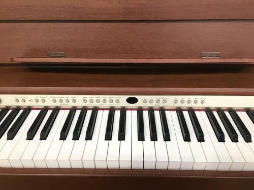 電子ピアノのROLAND
