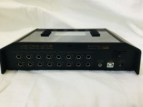 DJ楽器のUSB接続オーディオインターフェイス