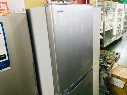 キッチン家電の冷蔵庫