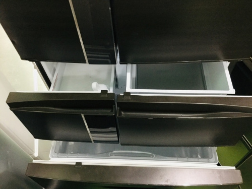 6ドア冷蔵庫のMITSUBISHI