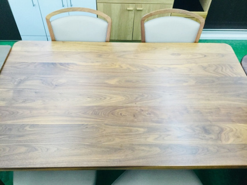 テーブルのダイニング5点セット