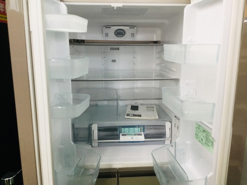 冷蔵庫の6ドア冷蔵庫