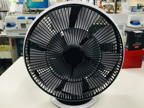 扇風機のサーキュレーター