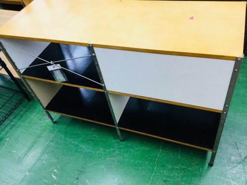 リプロダクトの中古家具