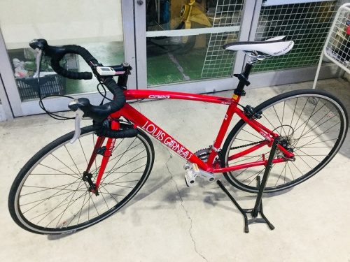 スポーツ用品の自転車